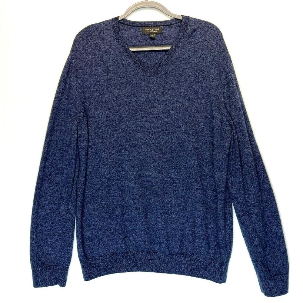 Banana Republic Mens Sweater Size XL V-Neck 100% Wool Merino Blue